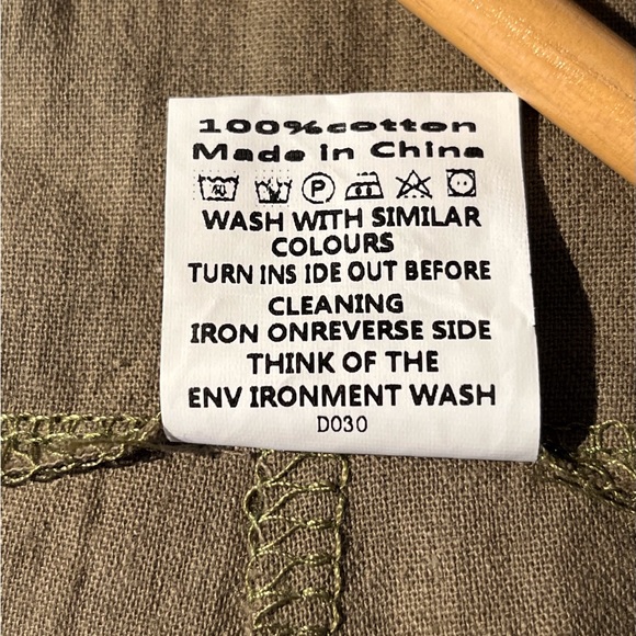 NWOT Women’s casual,loose long Bib pants, wide leg jumpsuit. Size Medium. - Picture 6 of 12